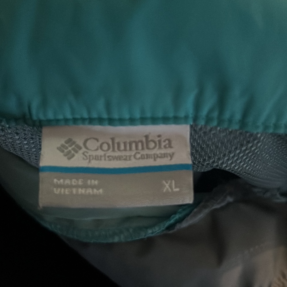 Columbia Windbreaker - Picture 4 of 4